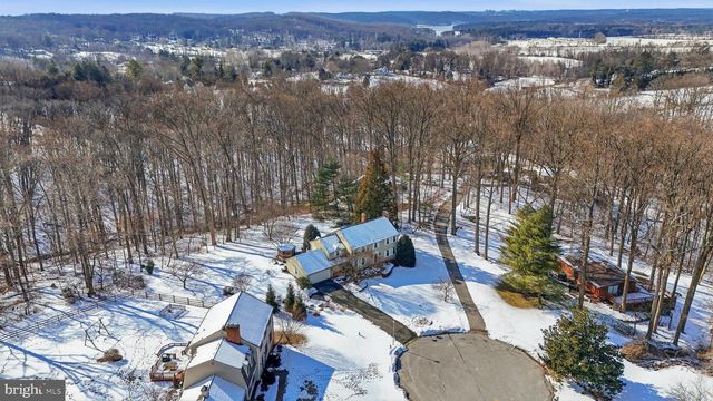 5 HOLLY BERRY CT, Glen Arm, MD 21057