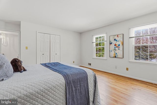 5 HOLLY BERRY CT, Glen Arm, MD 21057