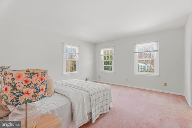 5 HOLLY BERRY CT, Glen Arm, MD 21057