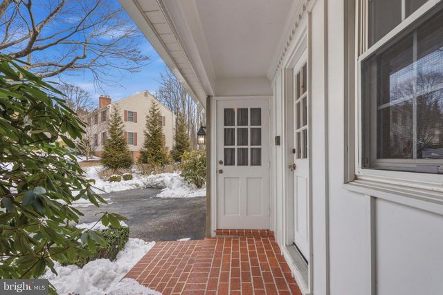 5 HOLLY BERRY CT, Glen Arm, MD 21057