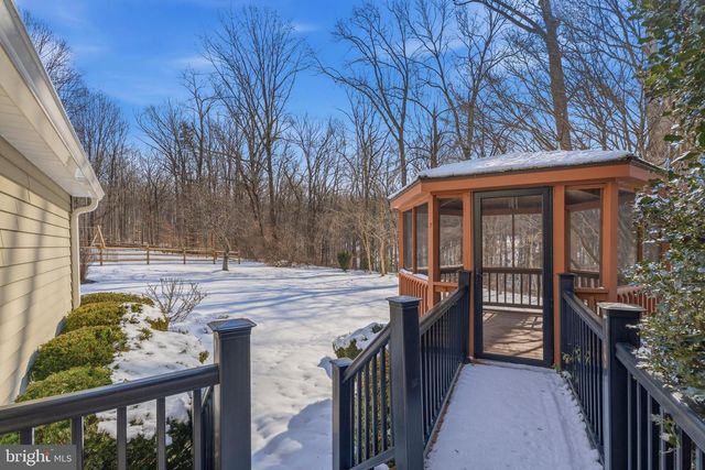 5 HOLLY BERRY CT, Glen Arm, MD 21057