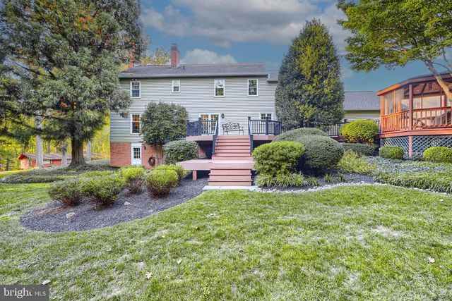 5 HOLLY BERRY CT, Glen Arm, MD 21057