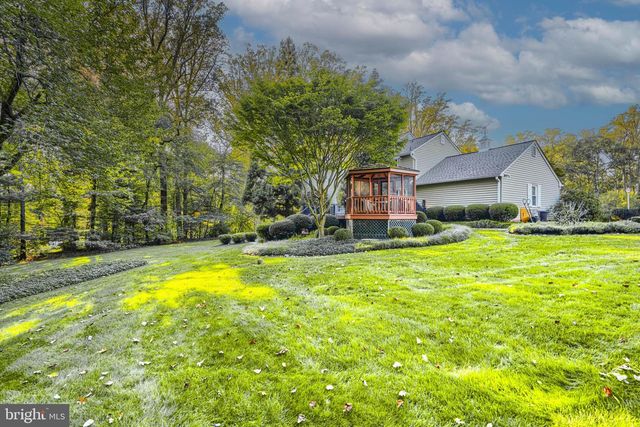 5 HOLLY BERRY CT, Glen Arm, MD 21057