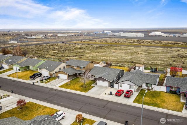 682 L St SE, Ephrata, WA 98823