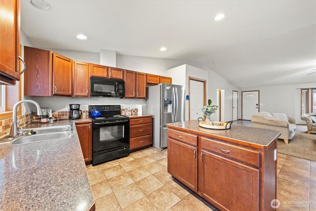 682 L St SE, Ephrata, WA 98823