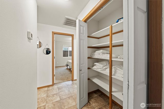 682 L St SE, Ephrata, WA 98823