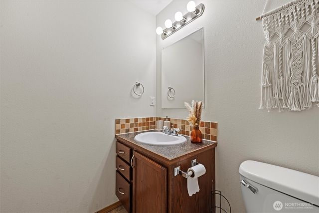 682 L St SE, Ephrata, WA 98823