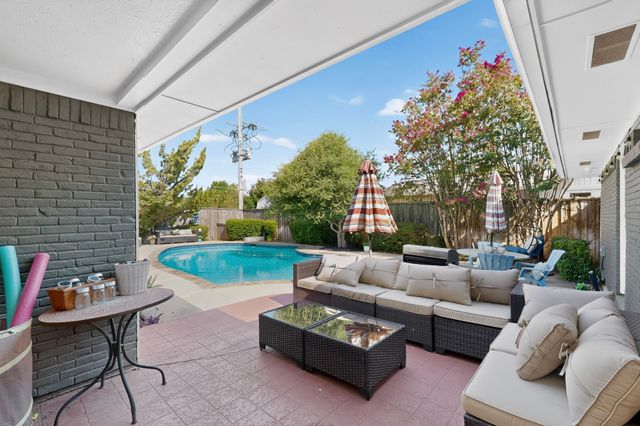 7611 El Pensador Drive, Dallas, TX 75248