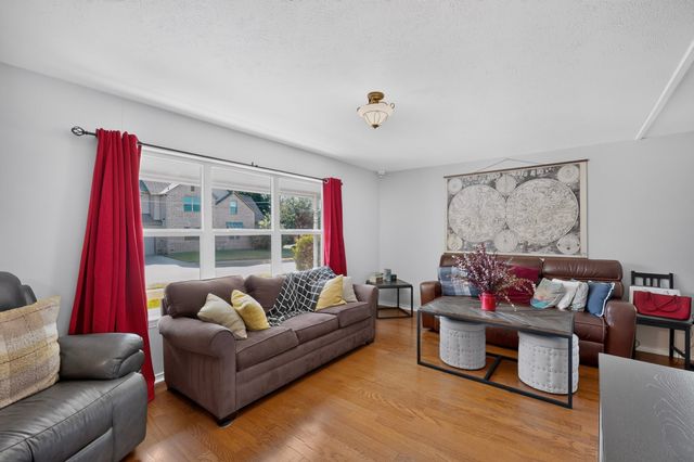 7611 El Pensador Drive, Dallas, TX 75248