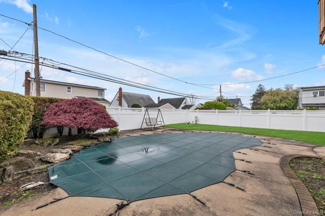 57 Cedar Street, Hicksville, NY 11801