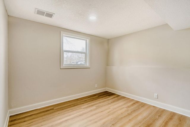 13850 Garrett Avenue, Apple Valley, MN 55124