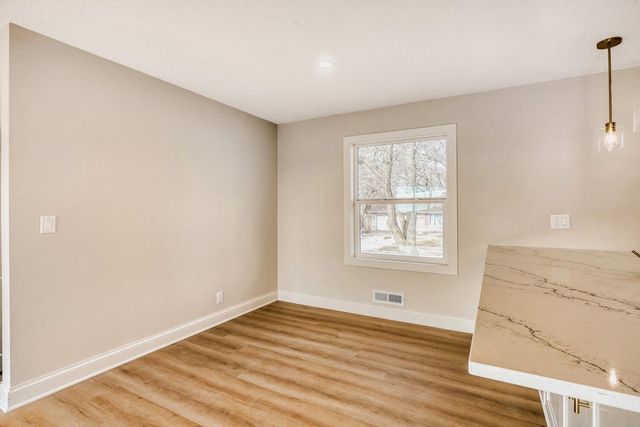 13850 Garrett Avenue, Apple Valley, MN 55124