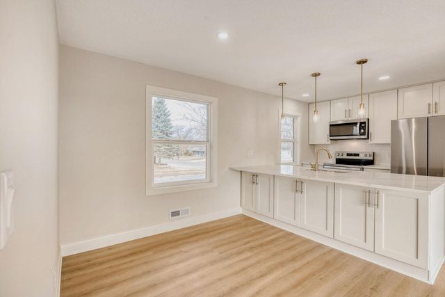 13850 Garrett Avenue, Apple Valley, MN 55124