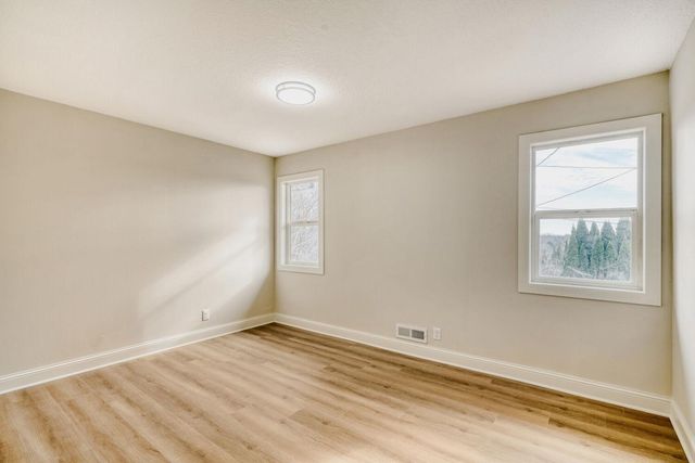 13850 Garrett Avenue, Apple Valley, MN 55124