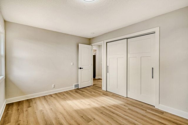 13850 Garrett Avenue, Apple Valley, MN 55124