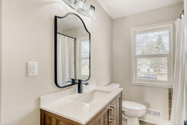 13850 Garrett Avenue, Apple Valley, MN 55124