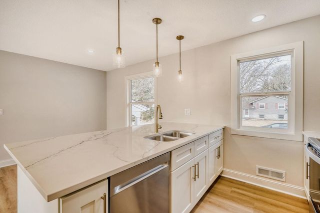 13850 Garrett Avenue, Apple Valley, MN 55124