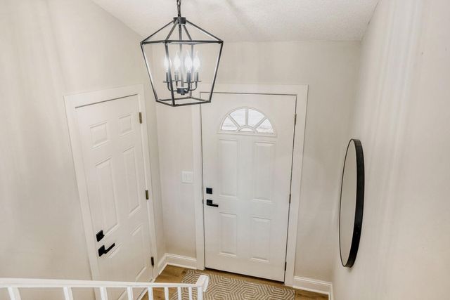 13850 Garrett Avenue, Apple Valley, MN 55124