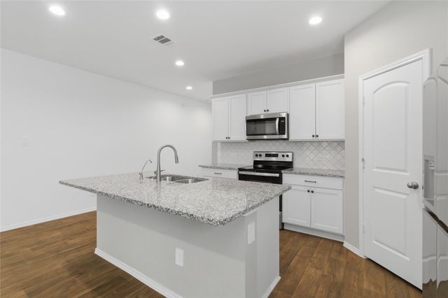 3007 Roman Forest Boulevard, New Caney, TX 77357