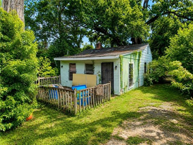 2069 Holmes Drive, Mobile, AL 36605
