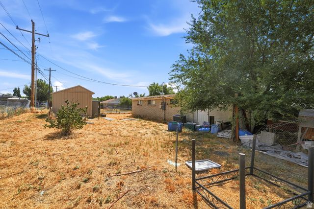 804 N LIBERTY AVE, Ogden, UT 84404