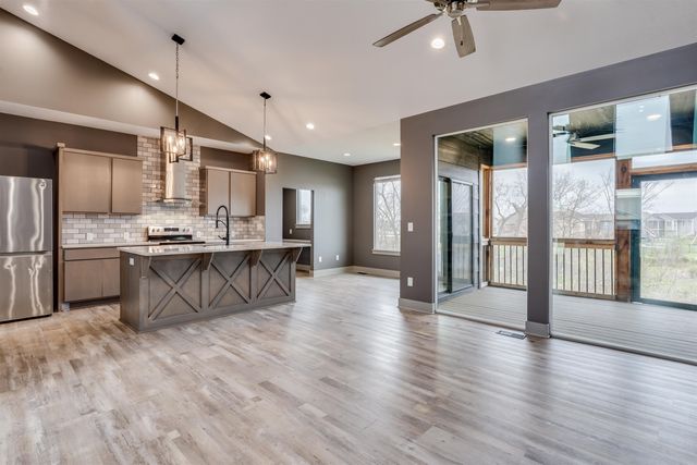 3413 S capri, Wichita, KS 67210