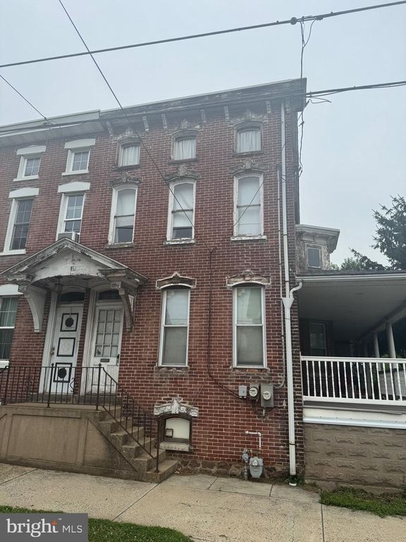 345 BRIDGE ST, Spring City, PA 19475
