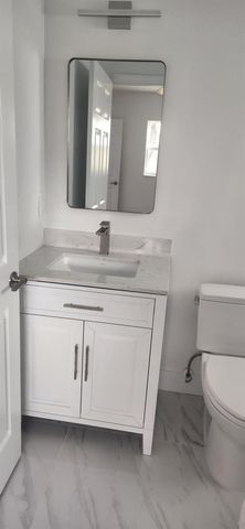 6802 NW 74th Place, Tamarac, FL 33321