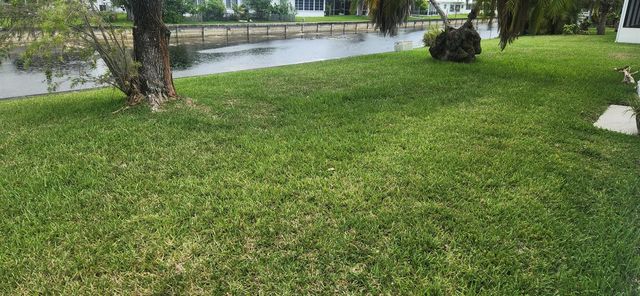 6802 NW 74th Place, Tamarac, FL 33321