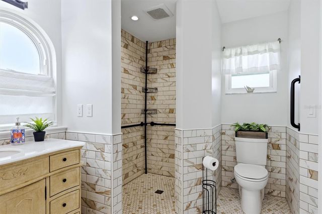 1434 ROOSEVELT DRIVE, Venice, FL 34293