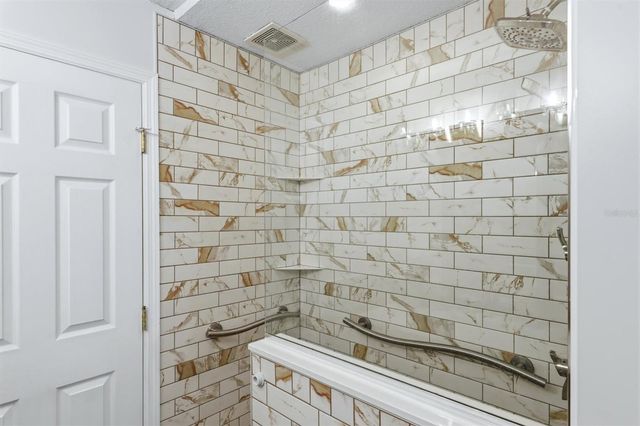 1434 ROOSEVELT DRIVE, Venice, FL 34293