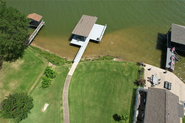 160 Santa Monica Drive, Mabank, TX 75156