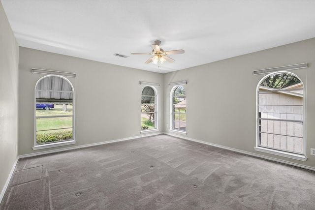 160 Santa Monica Drive, Mabank, TX 75156