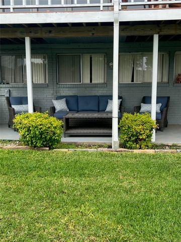 160 Santa Monica Drive, Mabank, TX 75156