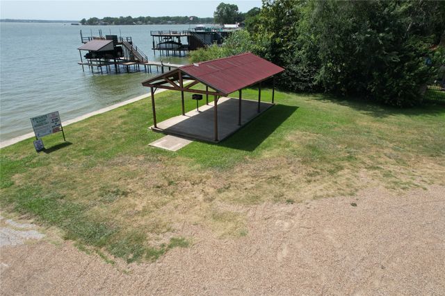 160 Santa Monica Drive, Mabank, TX 75156