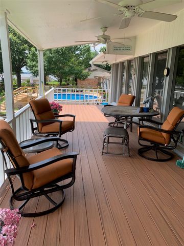 160 Santa Monica Drive, Mabank, TX 75156