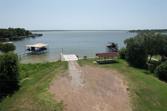 160 Santa Monica Drive, Mabank, TX 75156