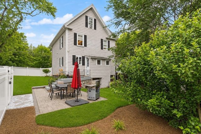 258 Cross St, Winchester, MA 01890