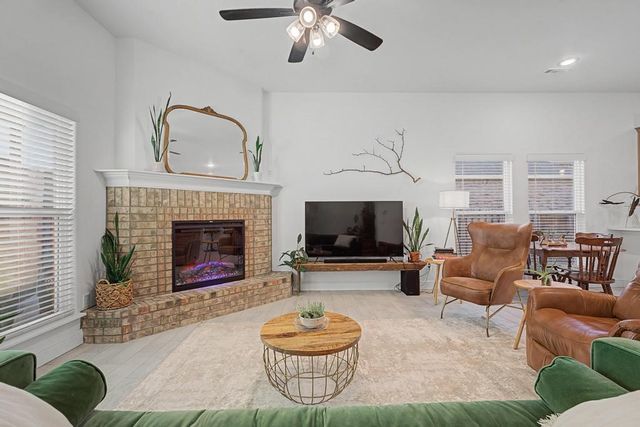 5283 Little Field Avenue, Springdale, AR 72762