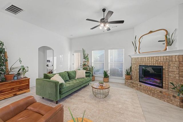 5283 Little Field Avenue, Springdale, AR 72762