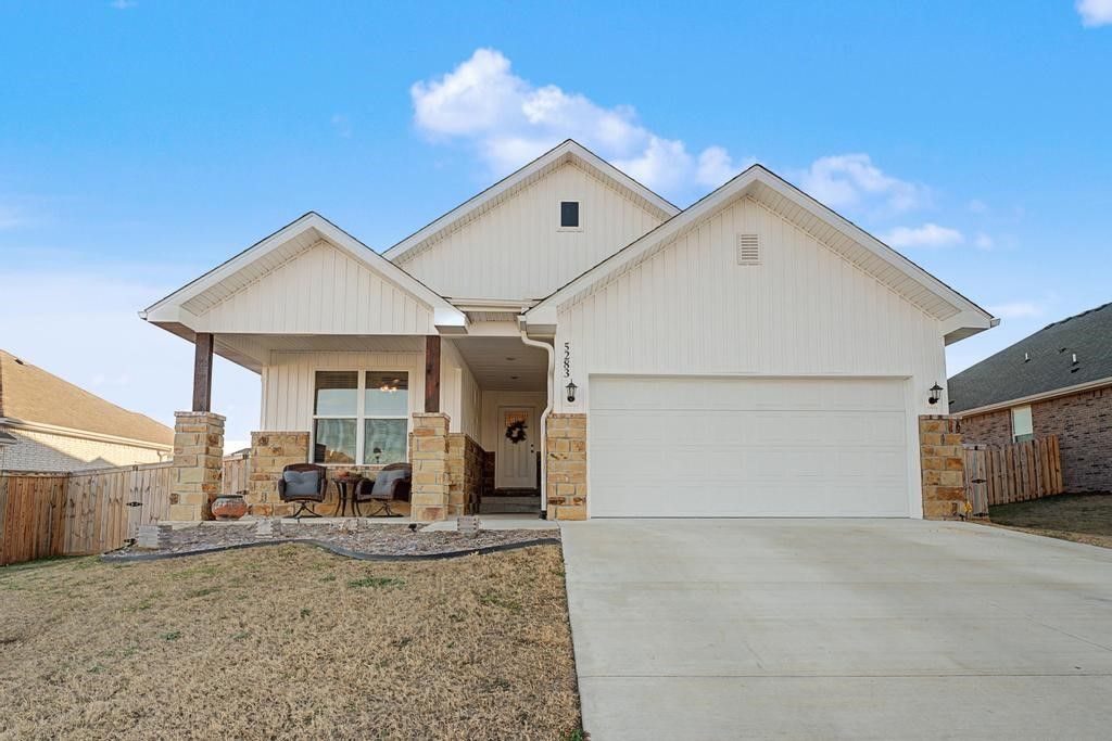 5283 Little Field Avenue, Springdale, AR 72762