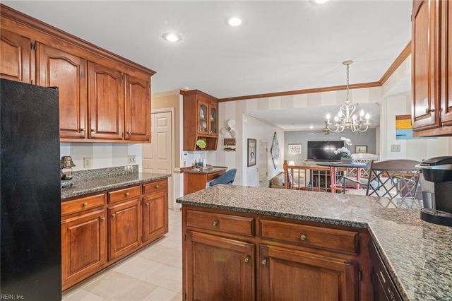 179 Stony Ridge CT, Newport News, VA 23608