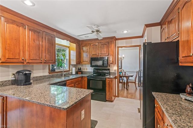 179 Stony Ridge CT, Newport News, VA 23608