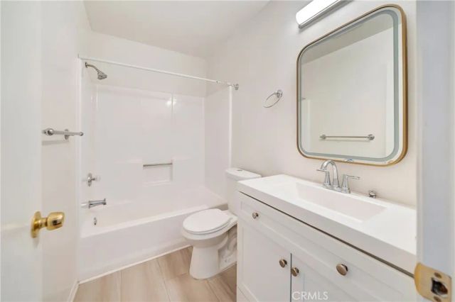 1614 E Chevy Chase Drive 2, Glendale, CA 91206