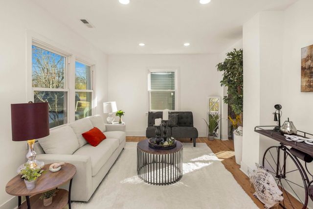 4319 Woods St, Old Hickory, TN 37138