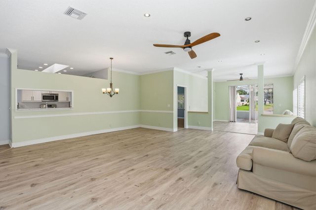 7725 Mansfield Hollow Road, Delray Beach, FL 33446
