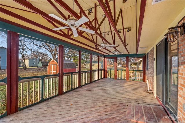 1652 Hilda Drive, Lake Holiday, IL 60548