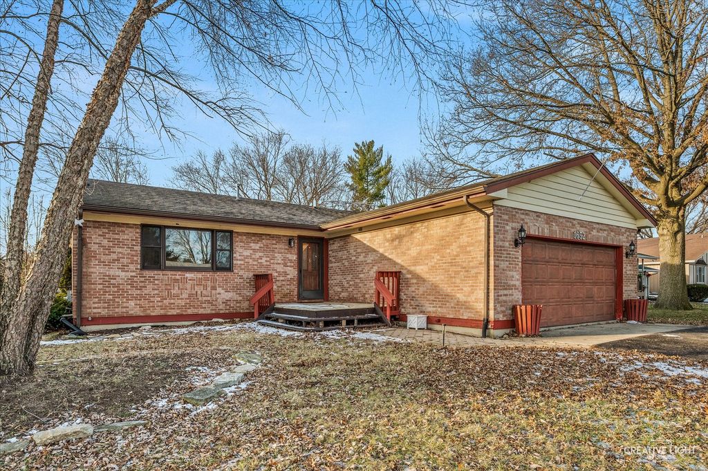 1652 Hilda Drive, Lake Holiday, IL 60548