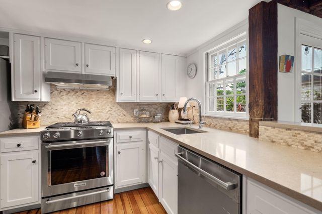 558A Commercial Street, Provincetown, MA 02657