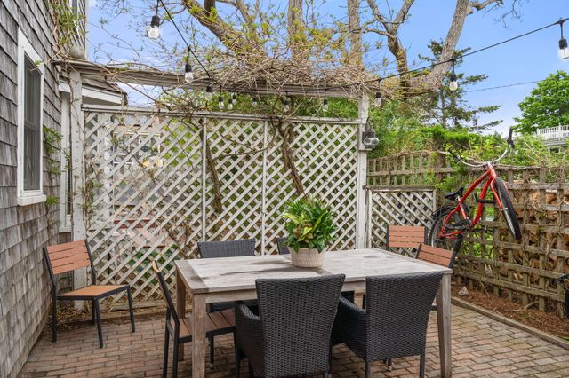 558A Commercial Street, Provincetown, MA 02657
